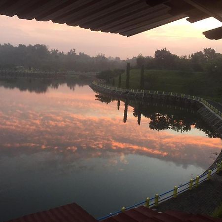 Omah Kenangan At Seven Trumpets Resort Maguwo ภายนอก รูปภาพ
