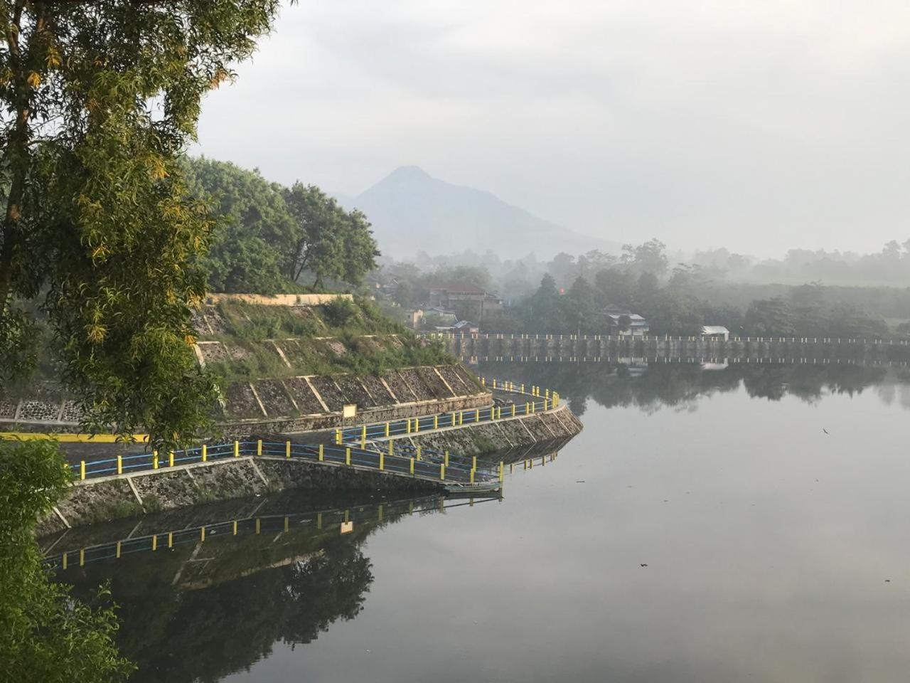 Omah Kenangan At Seven Trumpets Resort Maguwo ภายนอก รูปภาพ