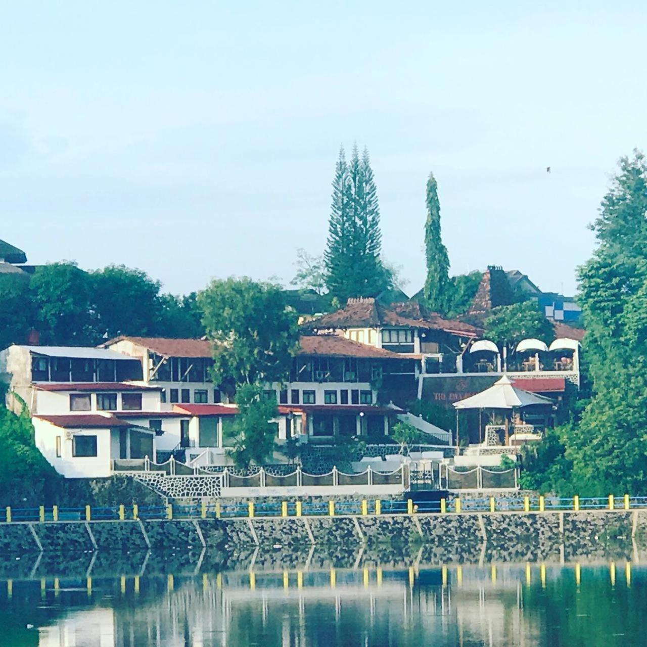 Omah Kenangan At Seven Trumpets Resort Maguwo ภายนอก รูปภาพ